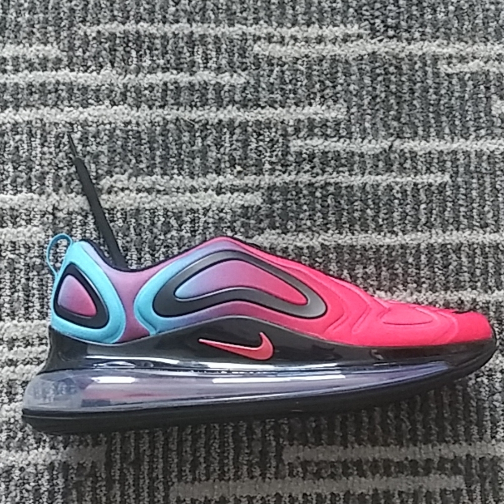 Nike Air Max 720